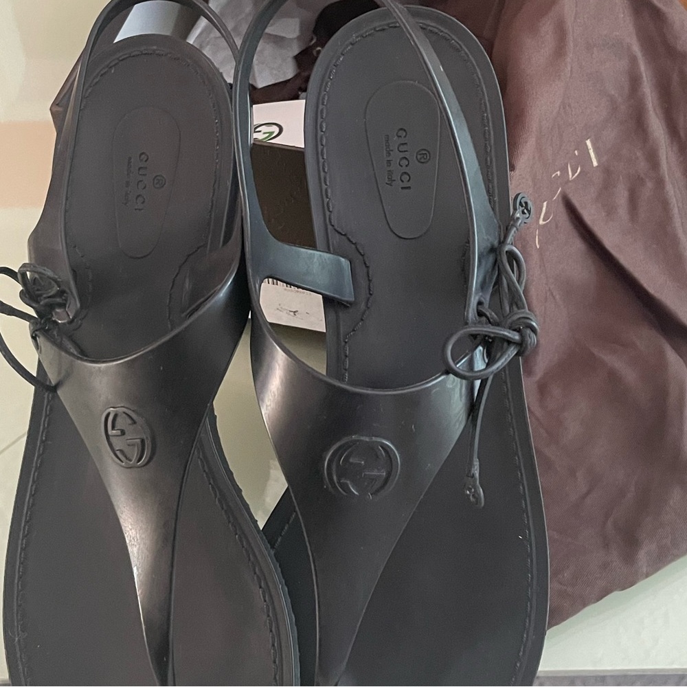 100% authentic Gucci jelly sandals